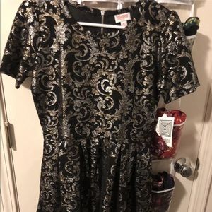 NWT Lularoe medium elegant Amelia black and gold